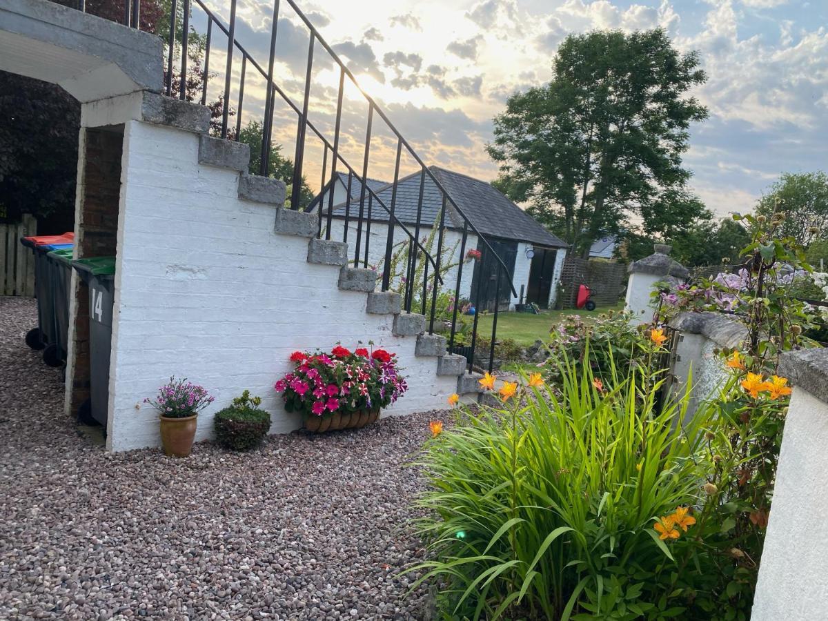 St John'S Flat Spacious Accomodation Dalry  Екстер'єр фото